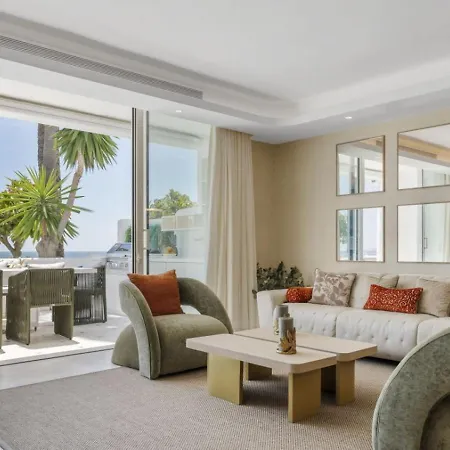 Luxury Apartment Mlg0 With Pool Διαμέρισμα *